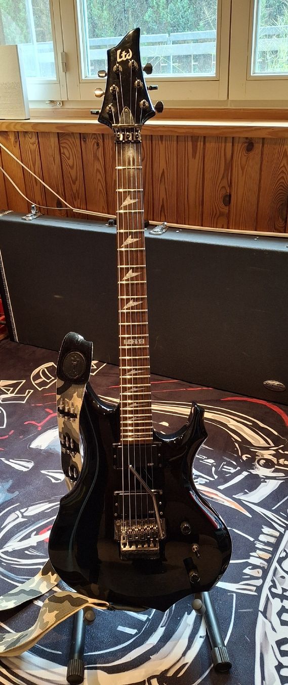Esp Musikinstrumente: E Gitarre ESP LDT F-250 – Neu (gemäss Beschreibung) aus Unteriberg von Durangobeni1992