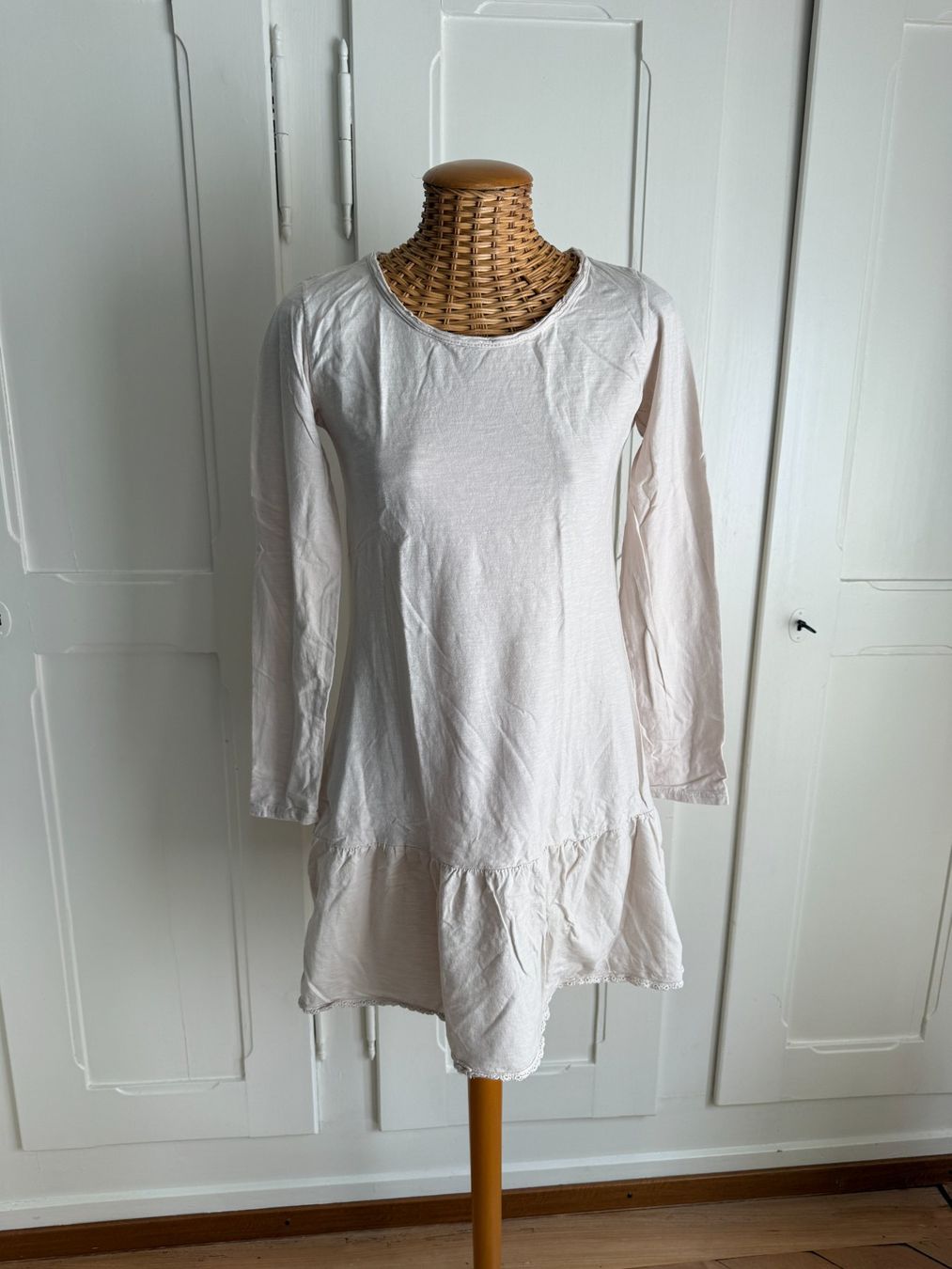 Vestiti: Kleidchen beige S – Usato da Zürich venduto da Diazaio