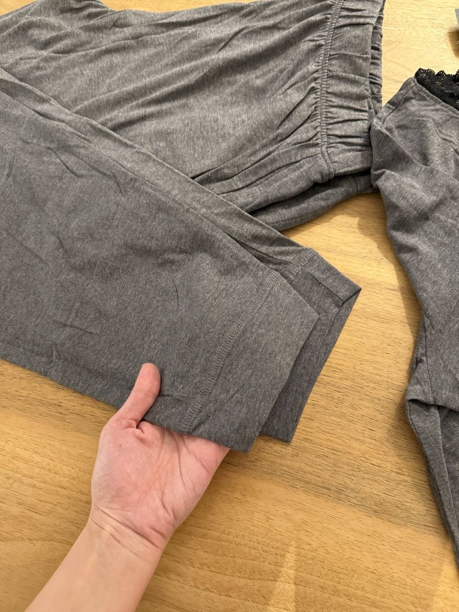Negligees & Pigiami: Soft grey pajamas set – Nuovo e nell'imballaggio originale da Adliswil venduto da Marjin 3
