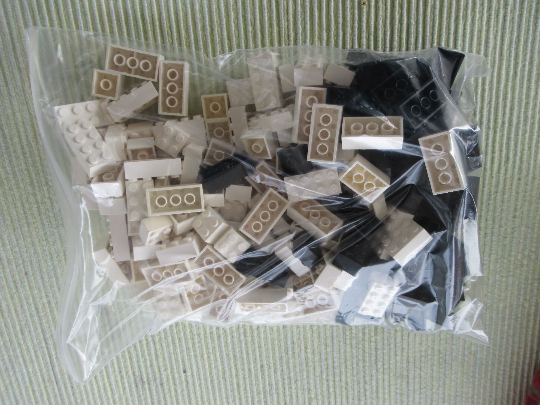 Lego Kit di costruzioni: Lego Big Bulk Box Nr. 2456 – Usato da Obergösgen venduto da cairn 1