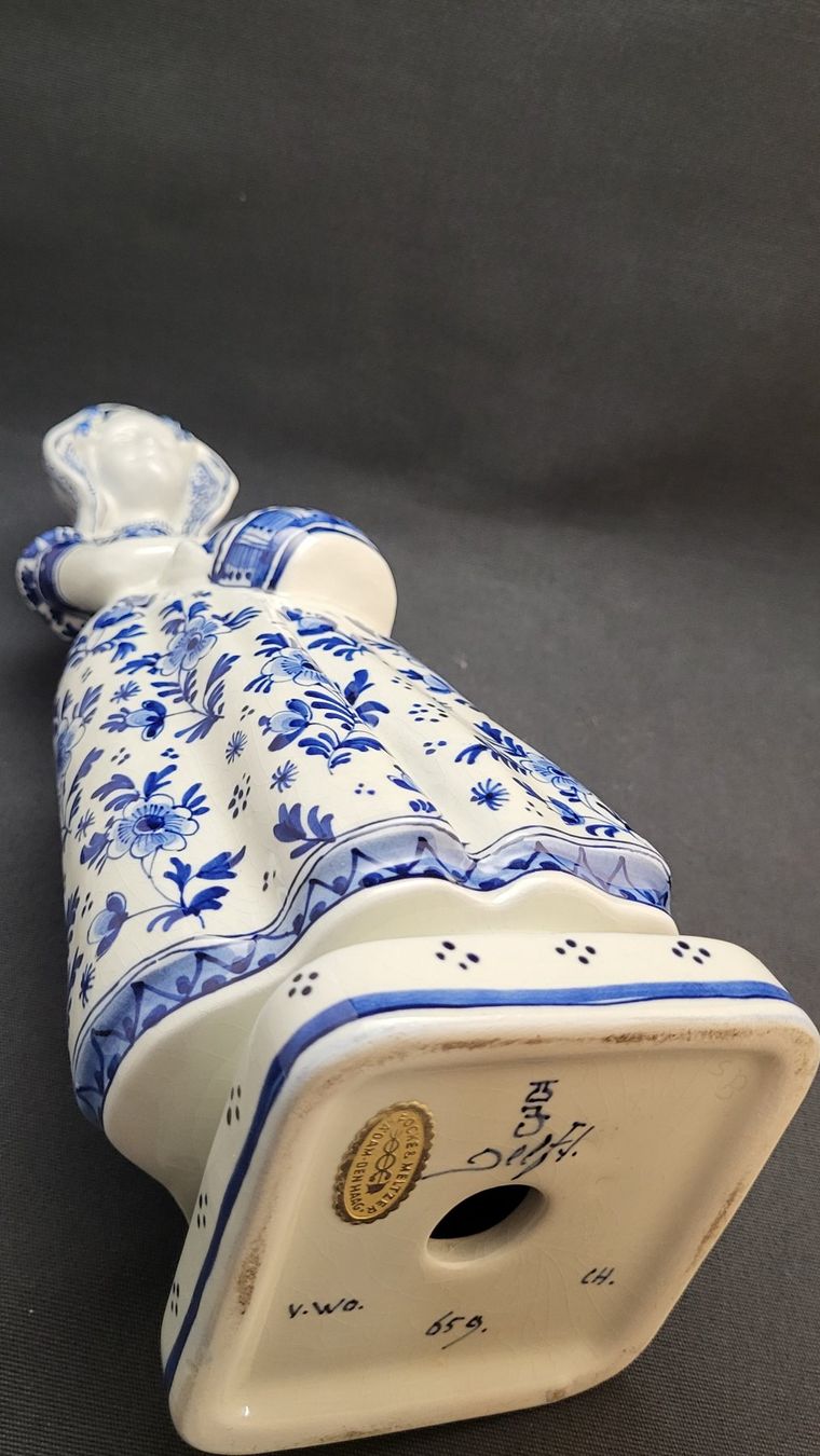 Figuren: Porzellan-Figur "Bäuerin" DELFT – Gebraucht aus Basel von spinne02 8