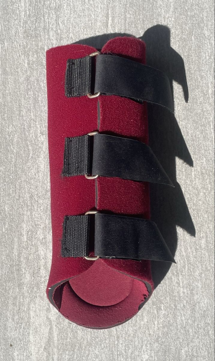 Stinchiere & Fasciature: Guêtres de protection pour cheval taille FULL – Usato da Bulle venduto da cleo.ansermet 3