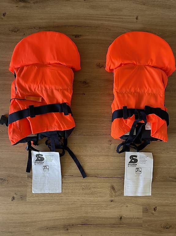 Giubbotti di salvataggio: Kinderschwimmwesten – Usato da Niederuzwil venduto da Ferdi_Fuchs 2