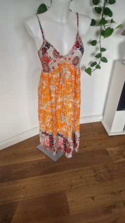 Sommerkleid, Maxikleid, Blumenmuster, Grösse M 👗🧡