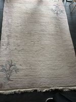 Orient Teppich beige mit Blumenmuster gebrauchter Zustand