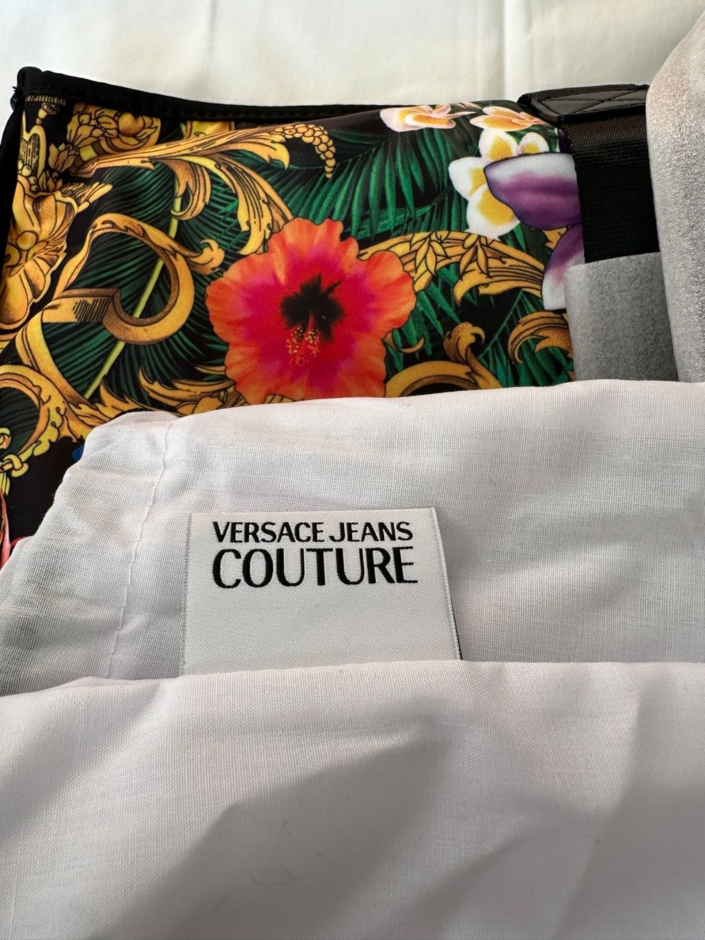 Versace Borse: Versace Couture Shopper neu – Nuovo e nell'imballaggio originale da Bern venduto da womiman 5