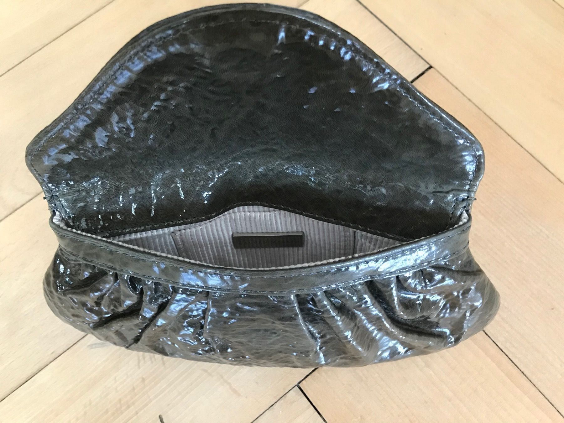 Taschen für Damen: Handtasche – Gebraucht aus Winterthur von Gape1 3