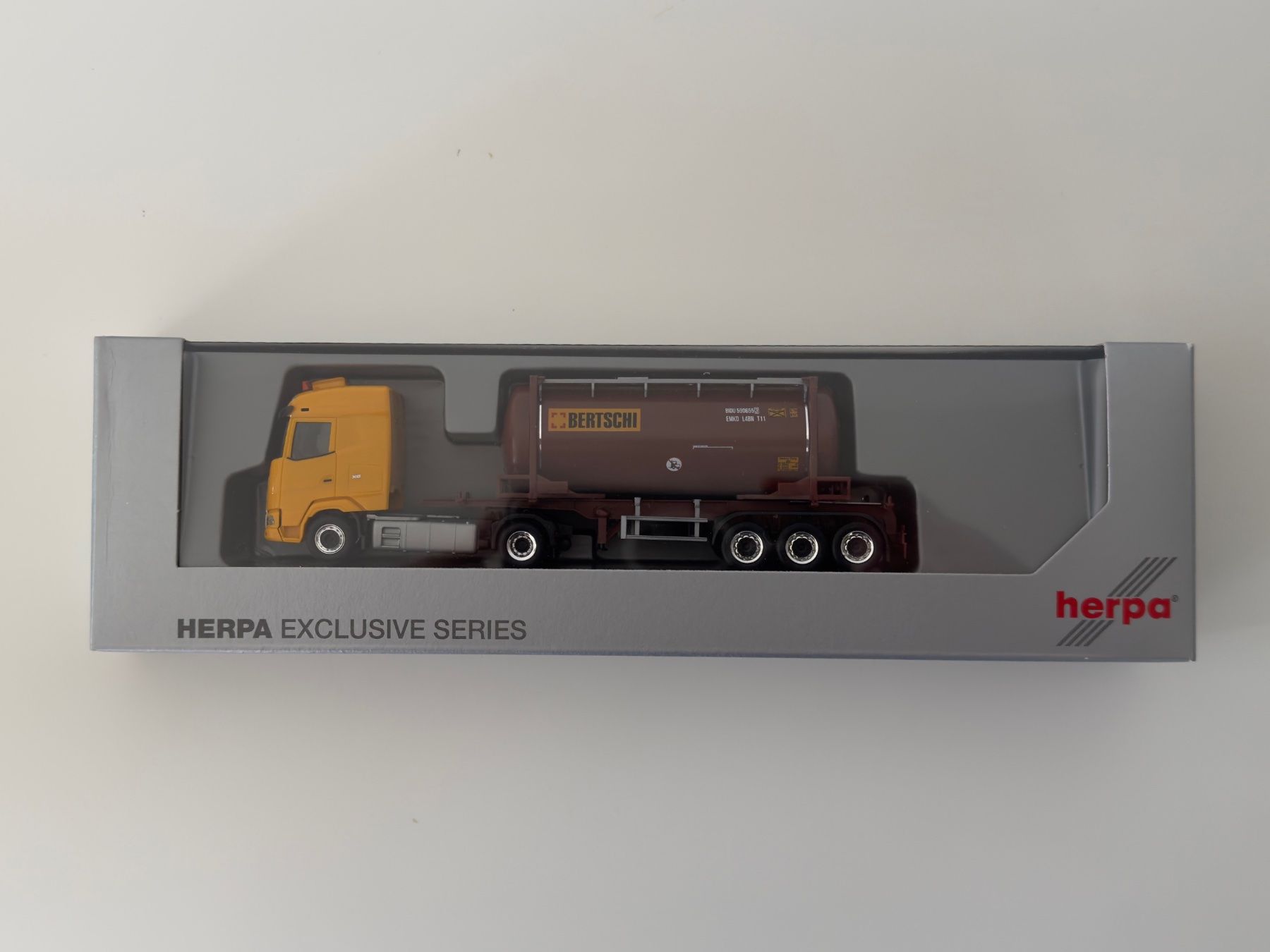 Herpa Voitures modèles: Herpa LKW Bertschi – Neuf avec emballage d'origine à Yverdon-les-Bains par ele_z7jf