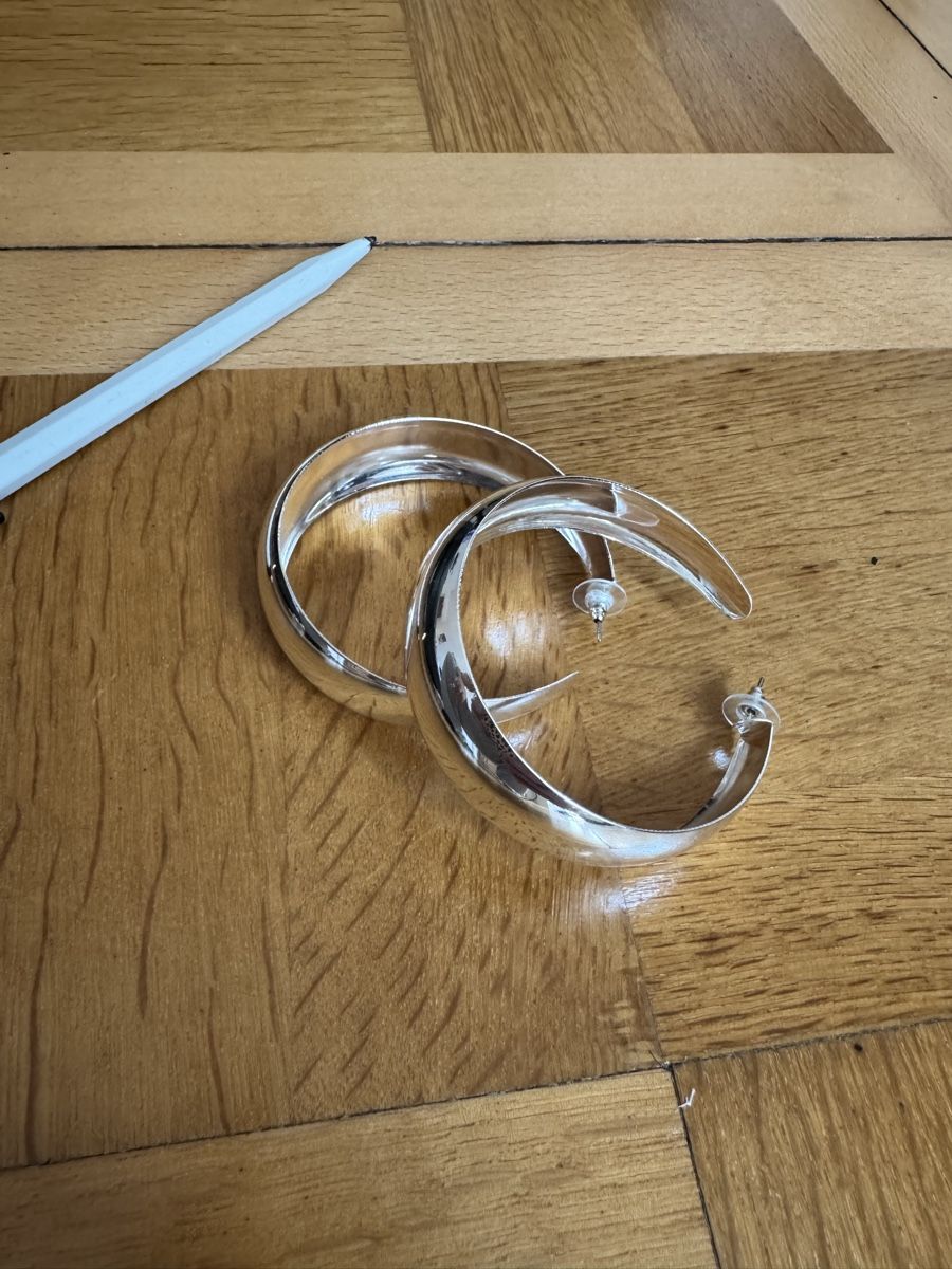 Ohrringe & -stecker: Creolen silberfarben gross 2 Stück  – Neu (gemäss Beschreibung) aus solothurn von mil_ja.t