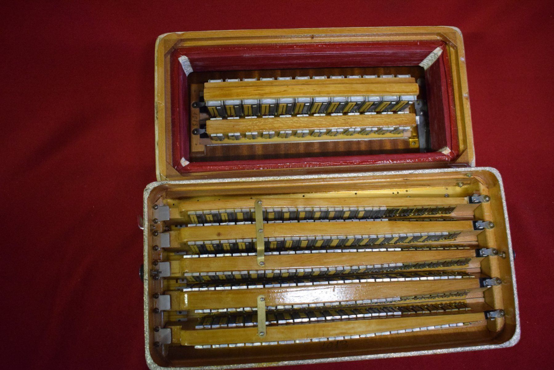 Strumenti musicali: Akkordeon chromatisch Bernard Junior – Usato da Zürich venduto da baumusik 6