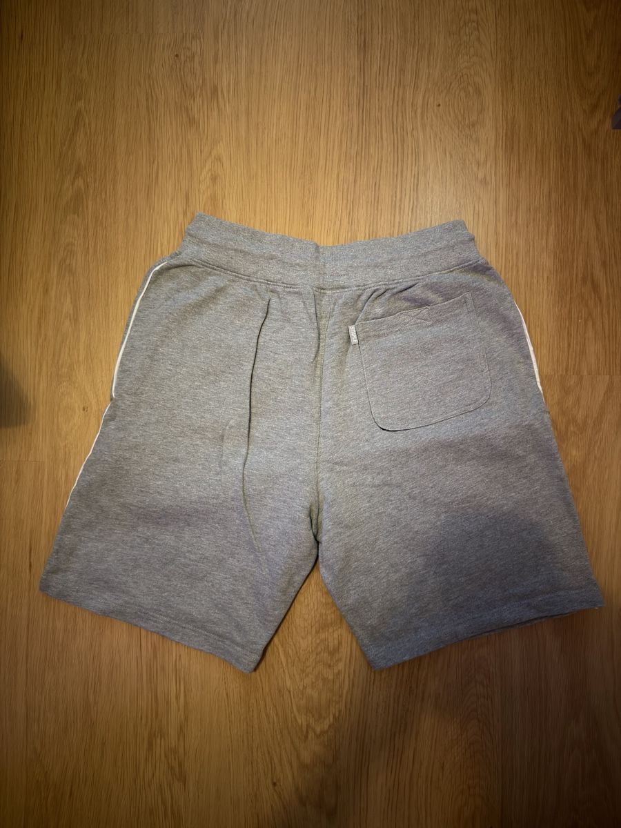 Hosen: Staple Shorts grau – Neu (gemäss Beschreibung) aus Adliswil von Ramin_oth 1