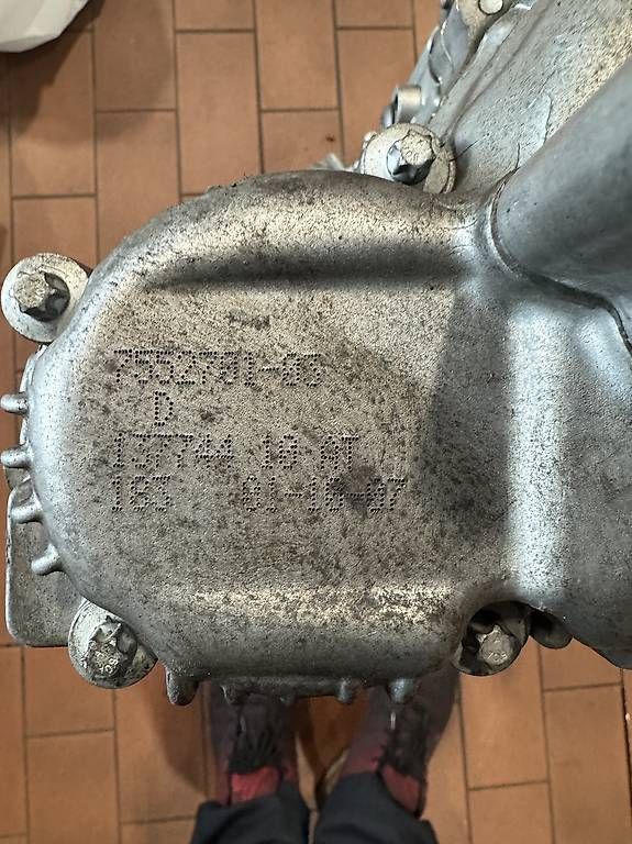 Tutti pezzi di ricambio auto: BMW Schaltgetriebe mit VTG – Usato da Stetten AG venduto da VladyslavK 1