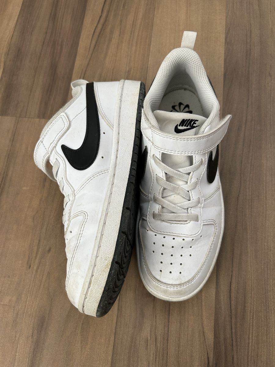 Scarpe per ragazzi: Nike Schuhe Gr.34 – Usato da Breitenbach venduto da Diamondlady 1