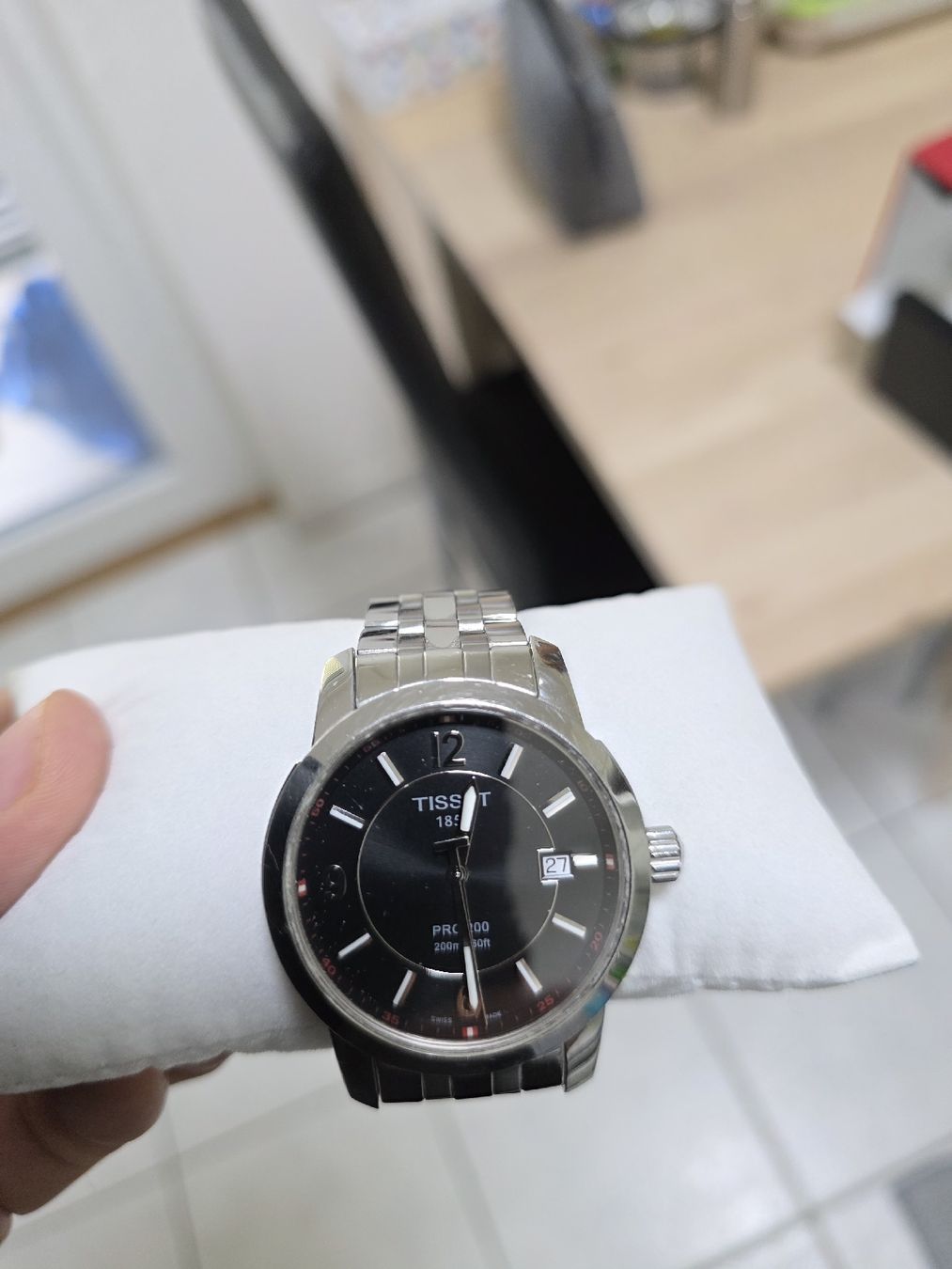 Tissot Orologi: TISSOT PRC200 Quartz – Usato da Basel venduto da Nora2020 1