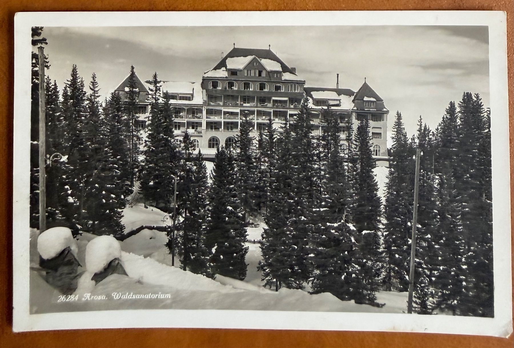 Cartoline postali: Arosa - Waldsanatorium 1930 – Usato da Lutry venduto da Ediego