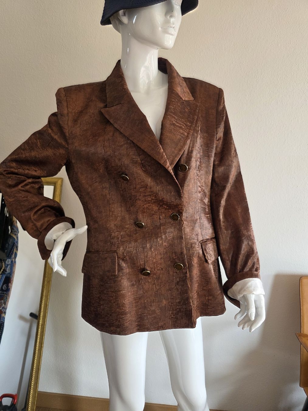 Zara Completi & Tailleur: Blazer Zara marrone, taglia XL, usata una volta – Usato da Massagno venduto da let_6pgs