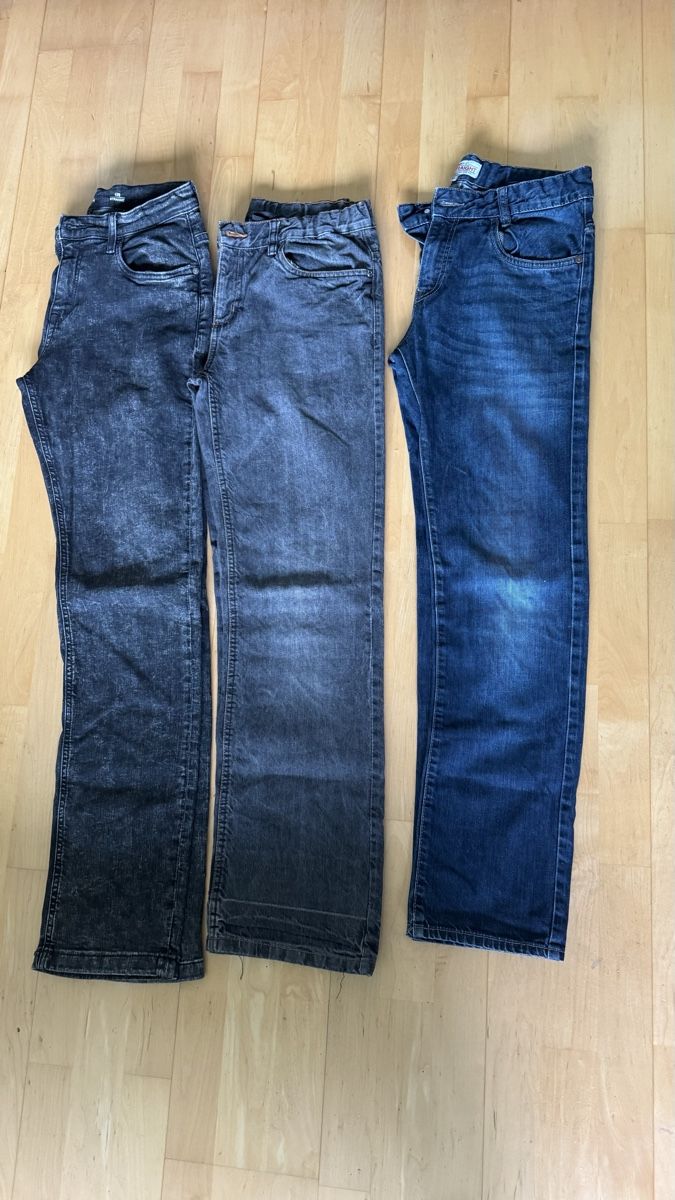 Pantaloni: 3x Jeans Hosen Gr. 170 2x Gr.164 – Usato da Ebikon venduto da jecojeam
