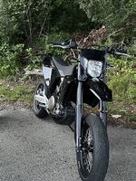 Husqvarna 701 Supermoto 2023 (35kW) Preis Verhandelbar