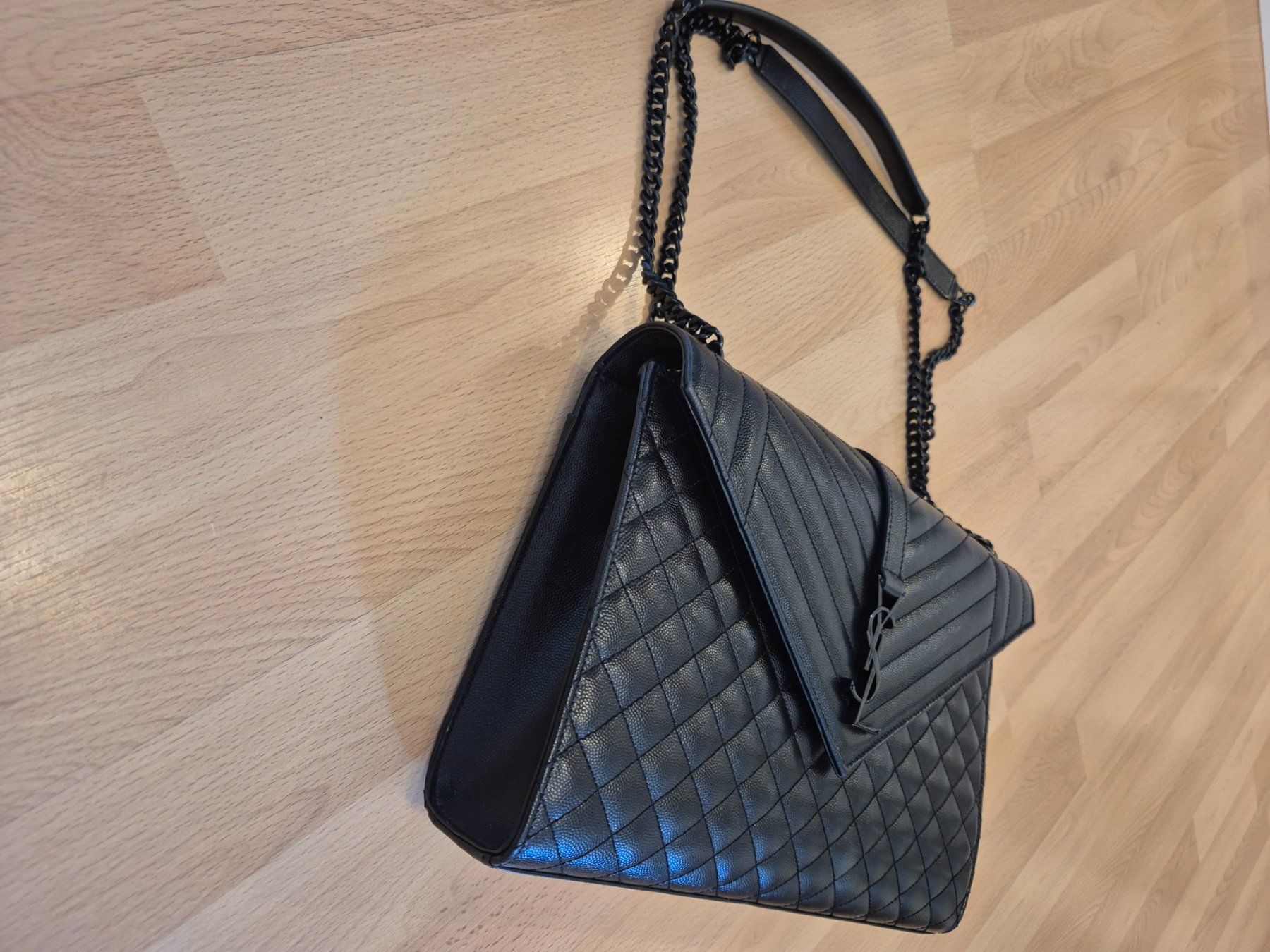 Saint Laurent Borse da donna: Ysl Envelope Bag Large embodied leather – Nuovo (secondo la descrizione) da Zug venduto da Calvin-Klein 6