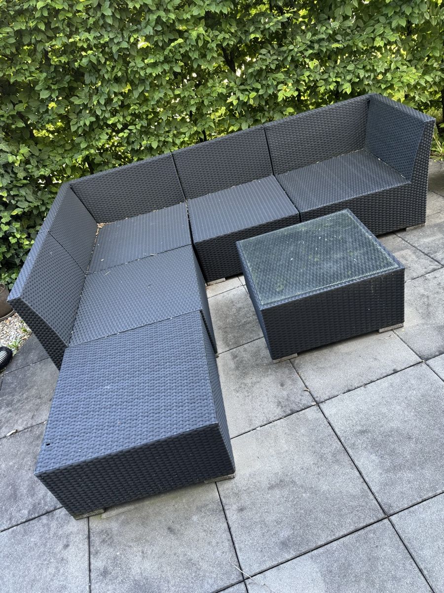 Sofas: Lounge Garten mit Kissen – Gebraucht aus Bottmingen von titi_canoa