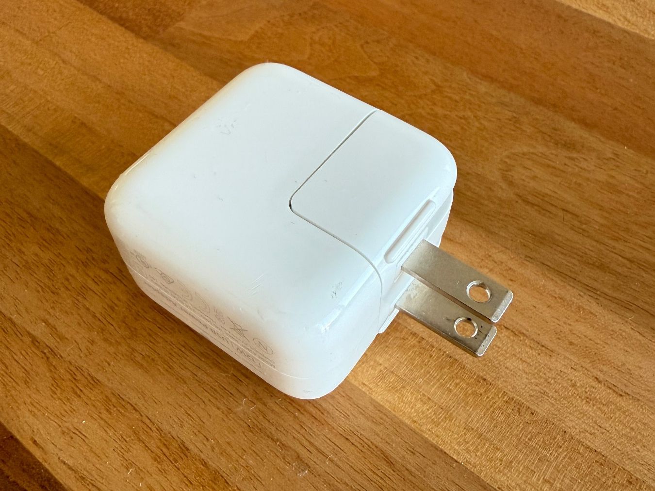 Apple Laufwerke & Adapter: Original Apple 12W USB Power Adapter (US Version) – Gebraucht aus Baar von s-nadine