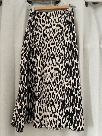 Zara Midirock Leoprint Grösse S - Viskose Satin Versand 9.-