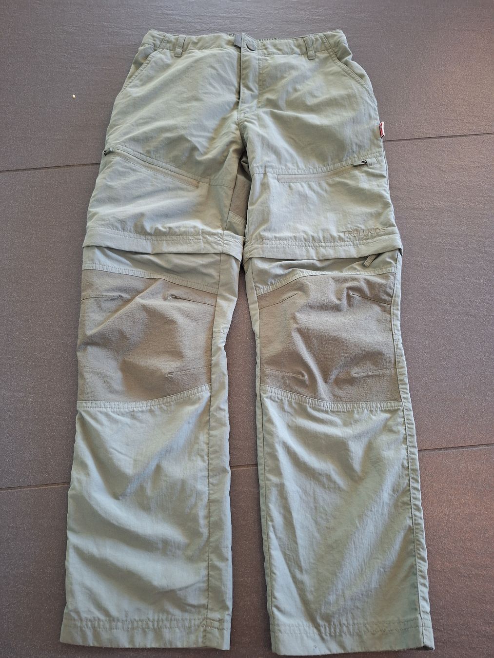 Trollkids Pantaloni: Trollkids Wanderhose Zip-off Gr. 152 – Usato da Brittnau venduto da Norge77