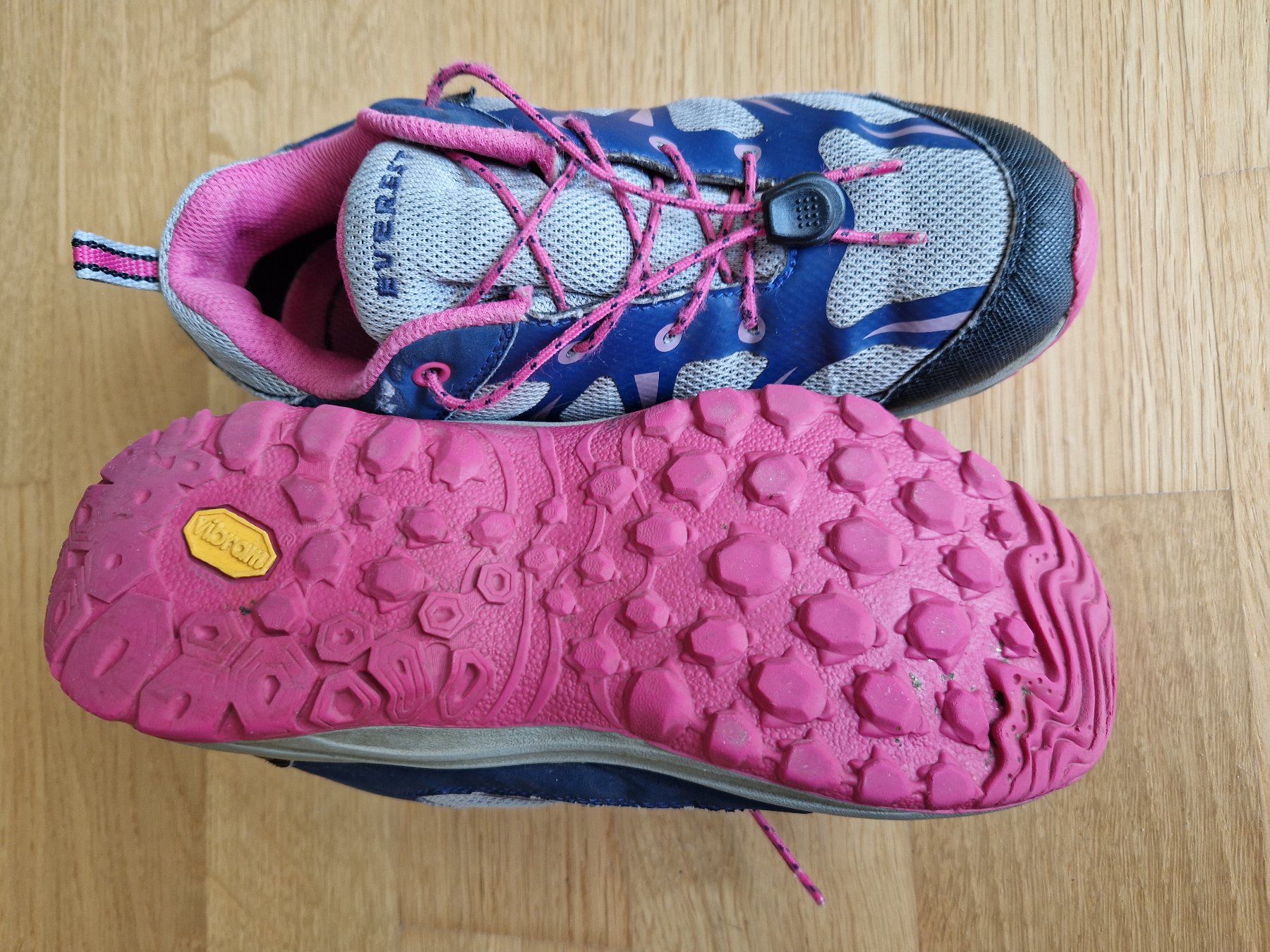 Everest Scarpe per ragazzi: Everest Kinder Wanderschuhe Low Wasserdicht Wanderschuh 32 – Usato da Gossau SG venduto da dolores_x 2