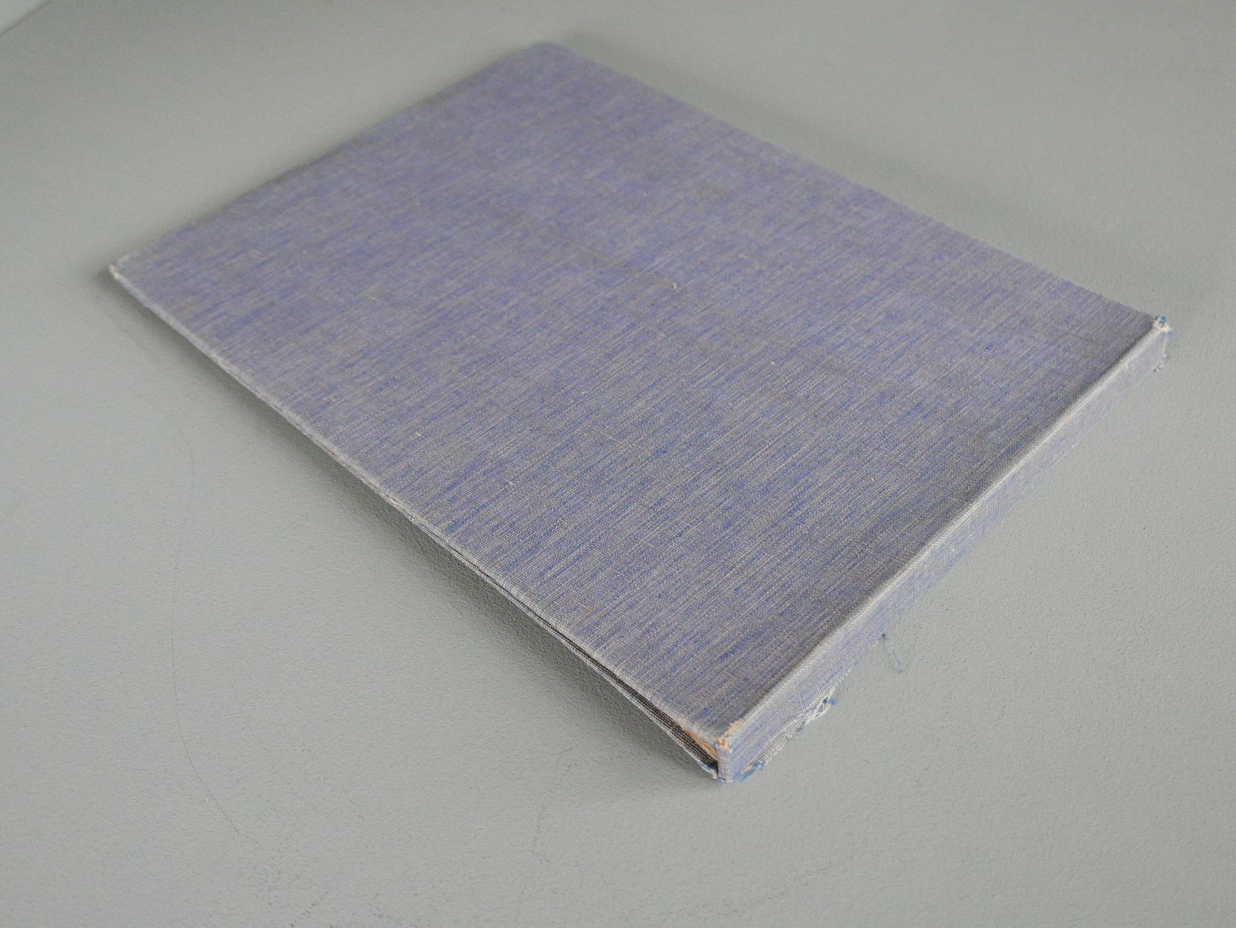 Bücher: ANTIKES MUSTERBUCH VORLAGE GESTICKTE MONOGRAMME – Gebraucht aus Balgach von Zwischenraum 9
