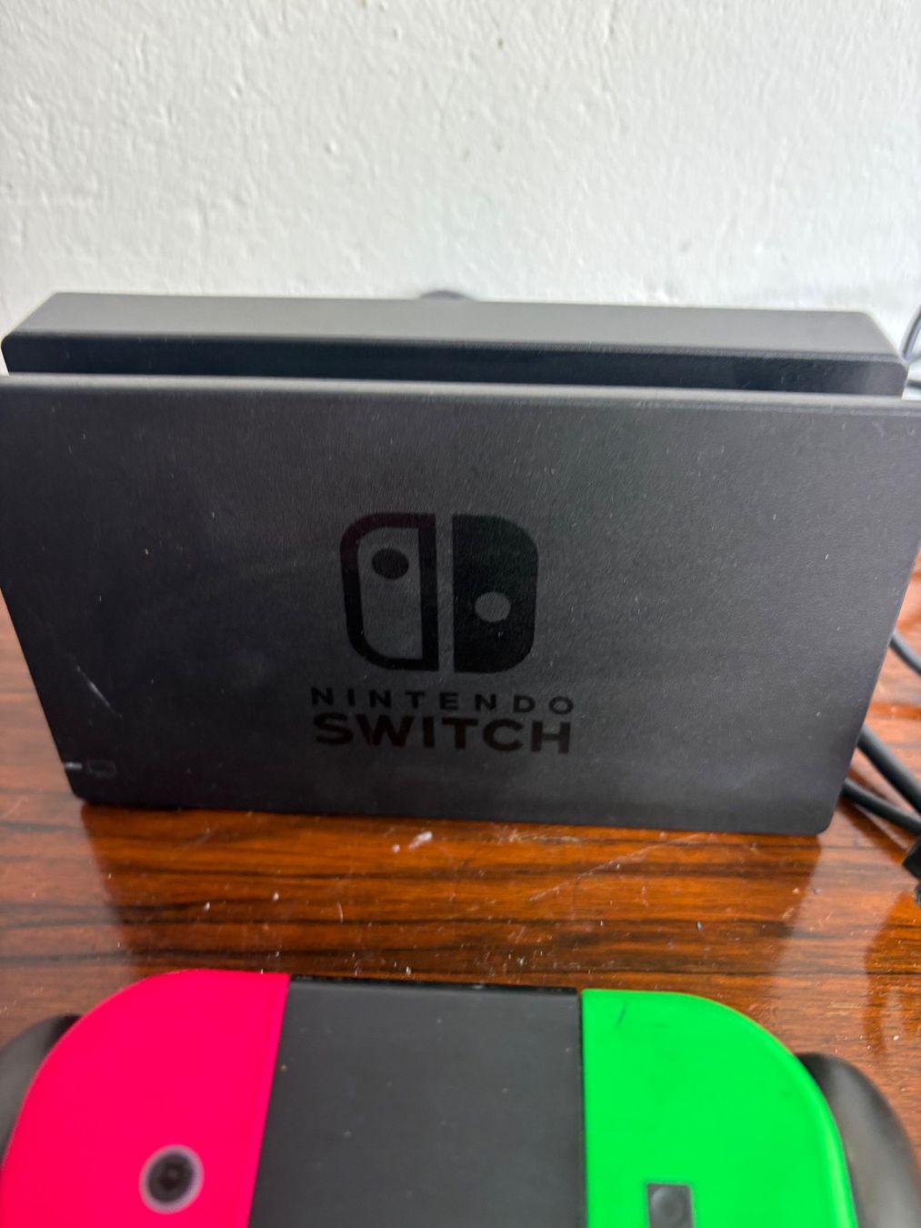 Dockingstation: Nintendo Switch Konsole Set inkl. Docking-Station & Joy-Cons – Gebraucht aus Basel von kia_wlc2 4