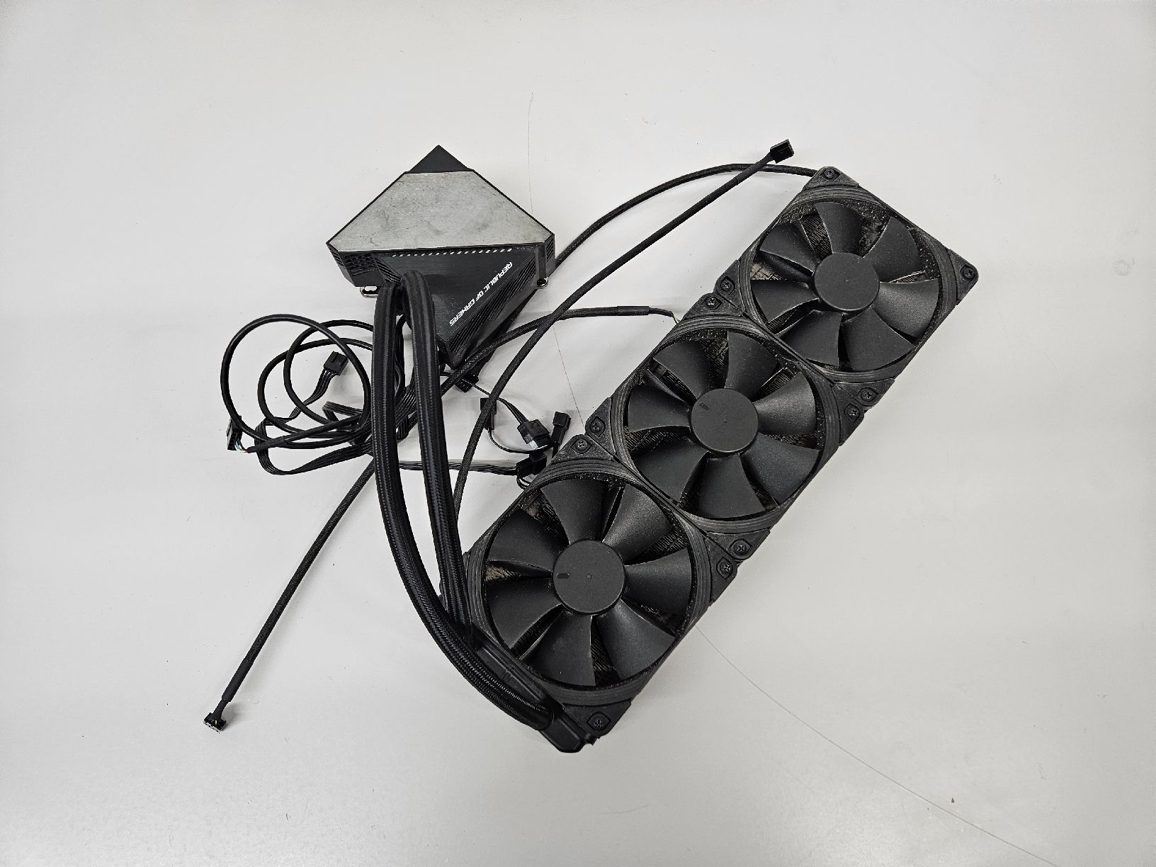 Asus Componenti elettronici: Asus ROG CPU Wasserkühlung  – Usato da Mellingen venduto da Mech-Service
