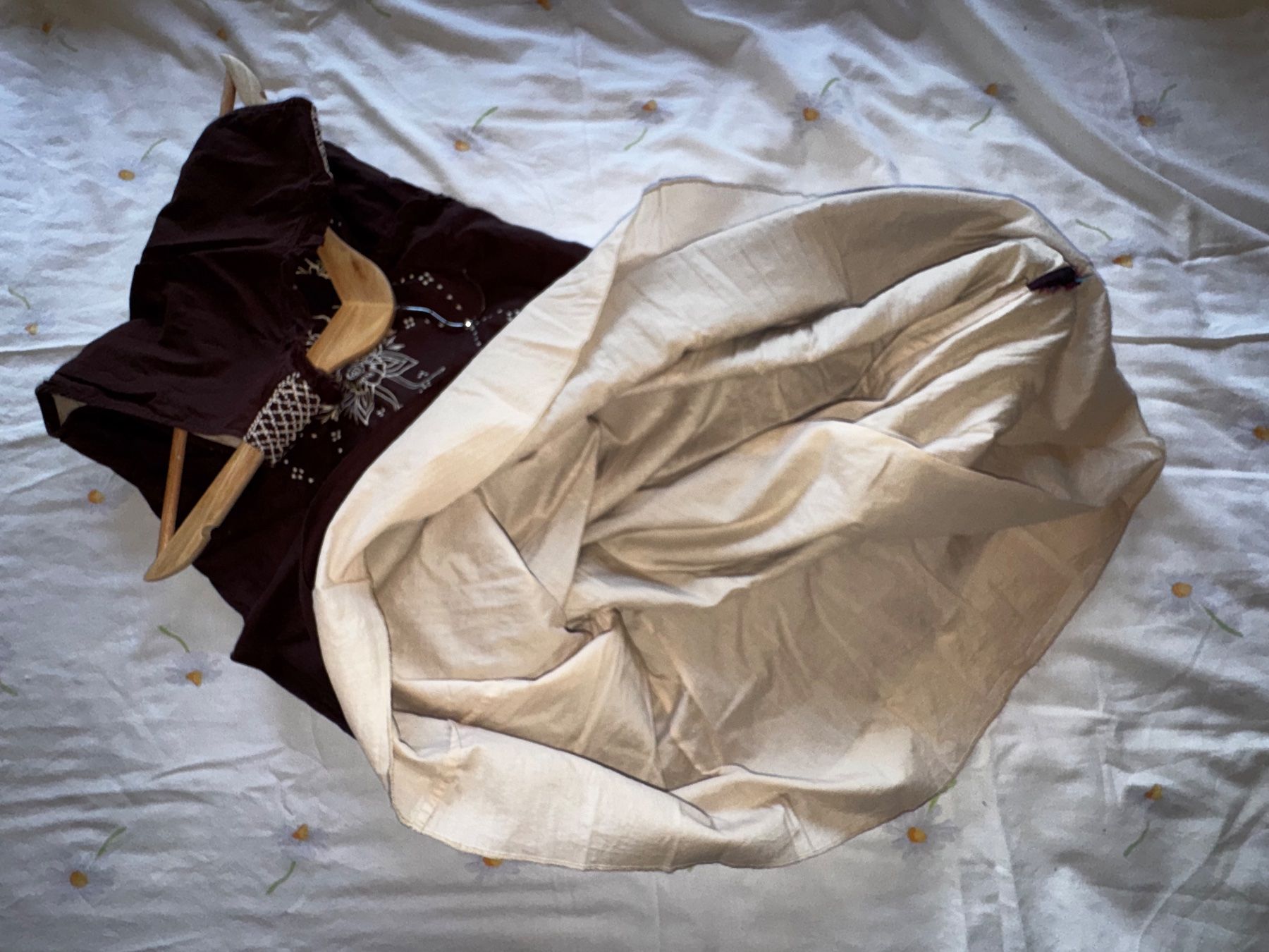 Stella Kleider: Robe Stella Forest marron brodée taille 38 – Gebraucht aus Ovronnaz von Etagne68 7