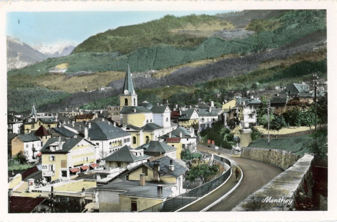 Cartoline postali: Monthey   VS        en 1958 – Usato da Brig venduto da Valcards54