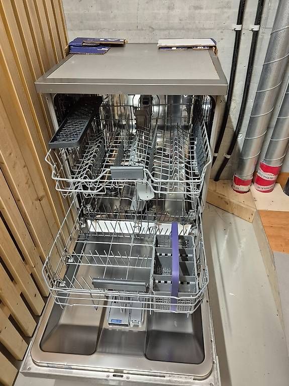 Beko Lavastoviglie: Lave-vaiselle beko selfDry Technology – Usato da St-Barthélemy VD venduto da ima_78fd 1