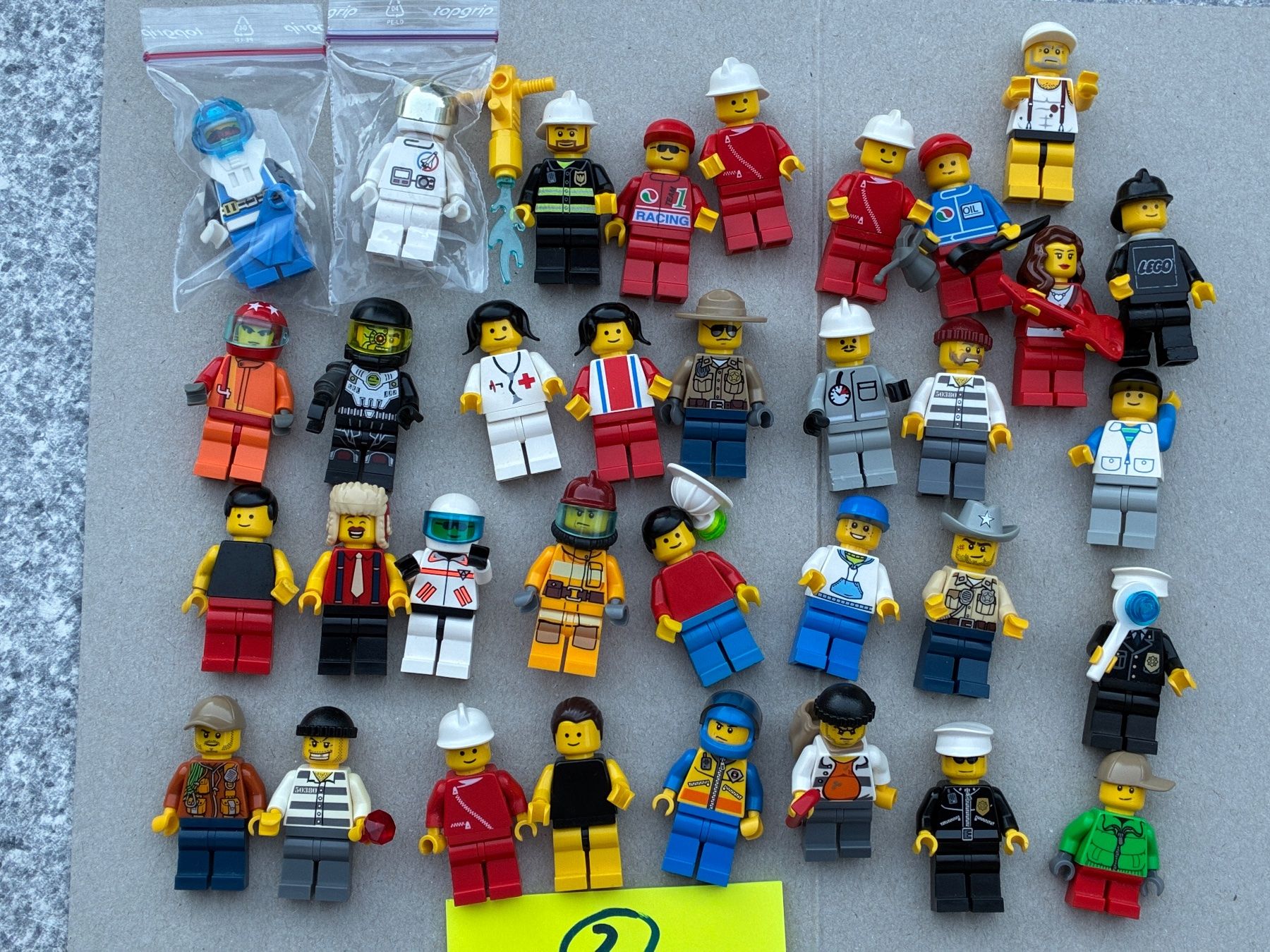 Lego Baukästen: LEGO Minifiguren – Gebraucht aus Reigoldswil von Frog40 1