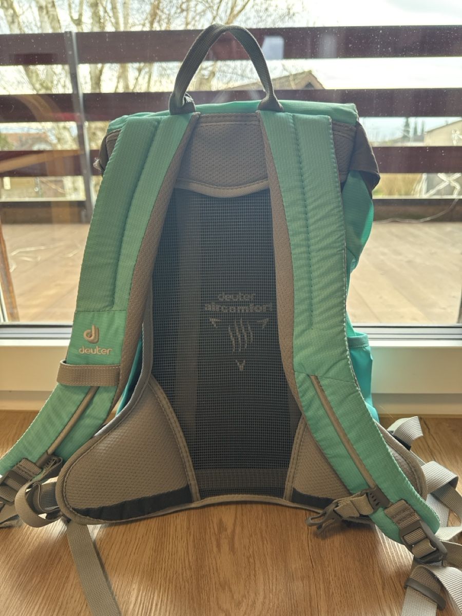 Deuter Zaini: Deuter Rucksack AC Lite 14 – Usato da Jegenstorf venduto da Capital87 1