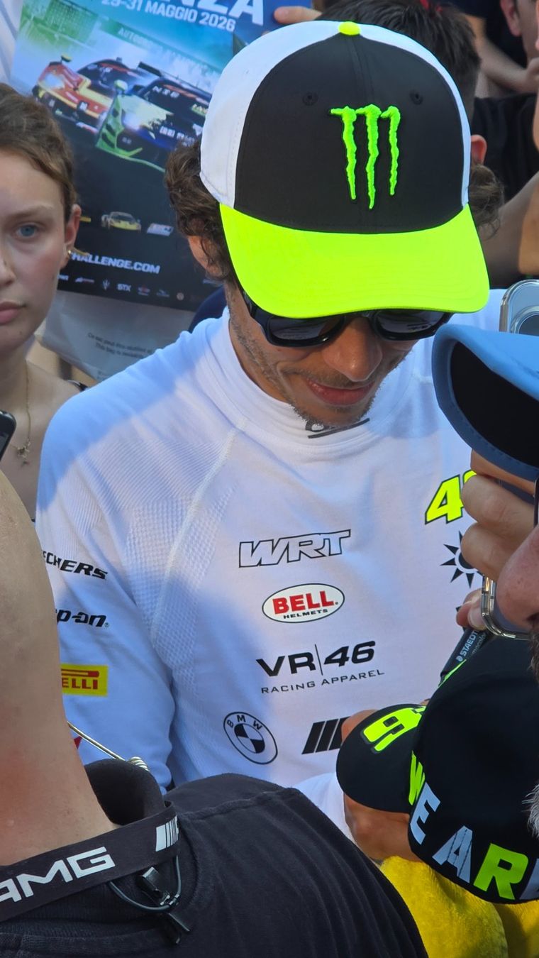 AGV Casques & visières: Casque AGV Valentino Rossi, M, signé autographe + photo – Neuf (Voir description) à St-Sulpice VD par GT3RS 3