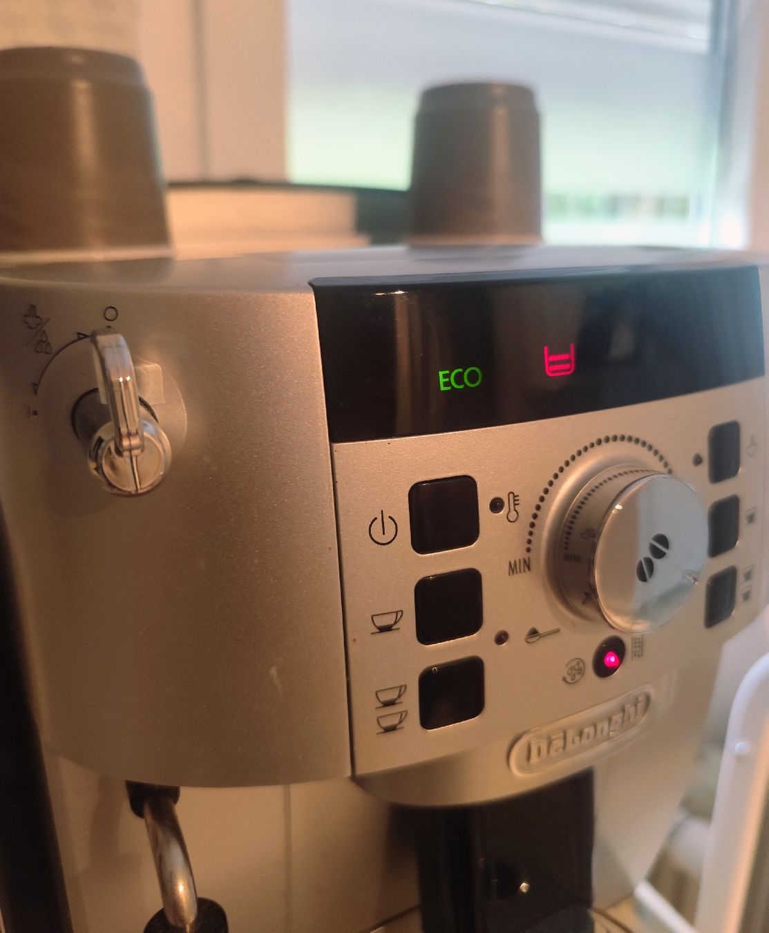 De'Longhi Macchine per caffè & Macchine per espresso: Delonghi Magnifica S Kaffeevollautomat – Usato da Magden venduto da CHSportscardsCol. 3