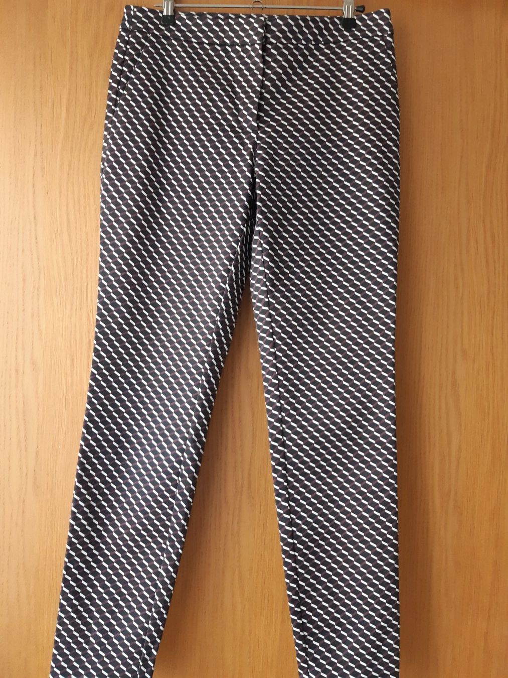 Pantaloni: Schöne Hose 36 neuwertig – Usato da St.Gallen venduto da LaMiSa