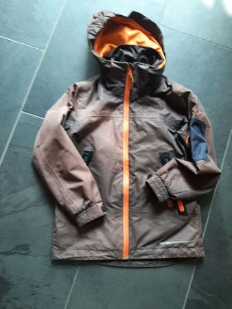 Kinder-Regenjacke Outdoor Grösse 128 wasserdicht winddicht 1