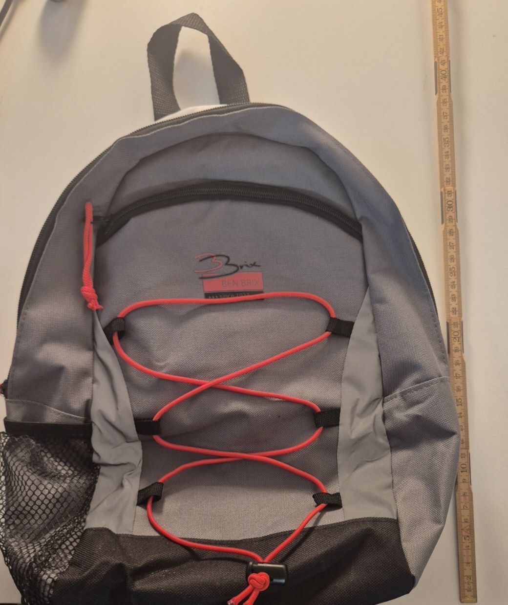Zaini: Kompakter Rucksack Ben Brix grau schwarz gut erhalten – Usato da Schaffhausen venduto da ShoppingQueen33 2