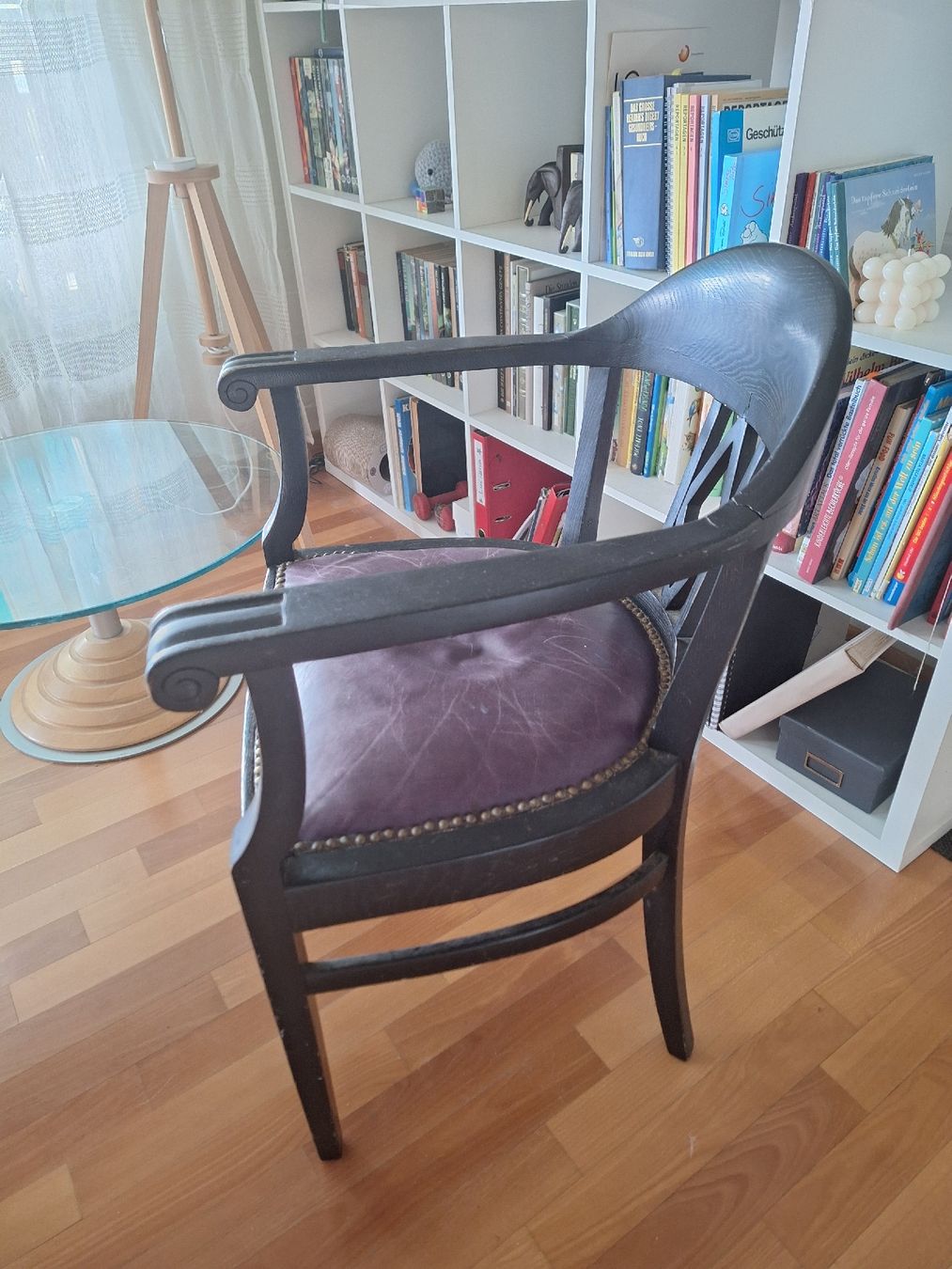Poltrone: Sessel Holz dunkel mit Leder Sitz gebraucht – Usato da Zürich venduto da Interestingthing 1