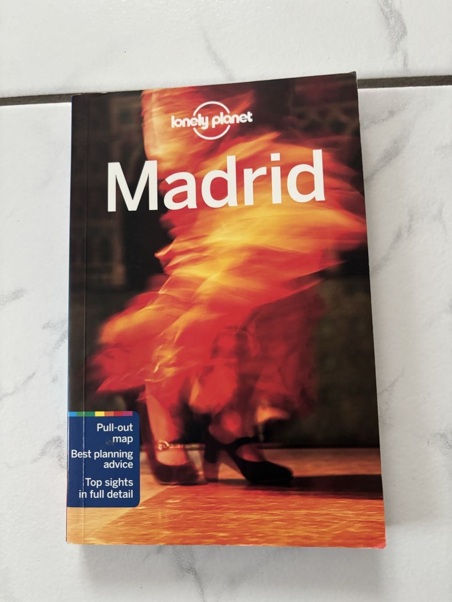 Libri: Libro Madrid – Nuovo (secondo la descrizione) da Schwyz venduto da Francesca54