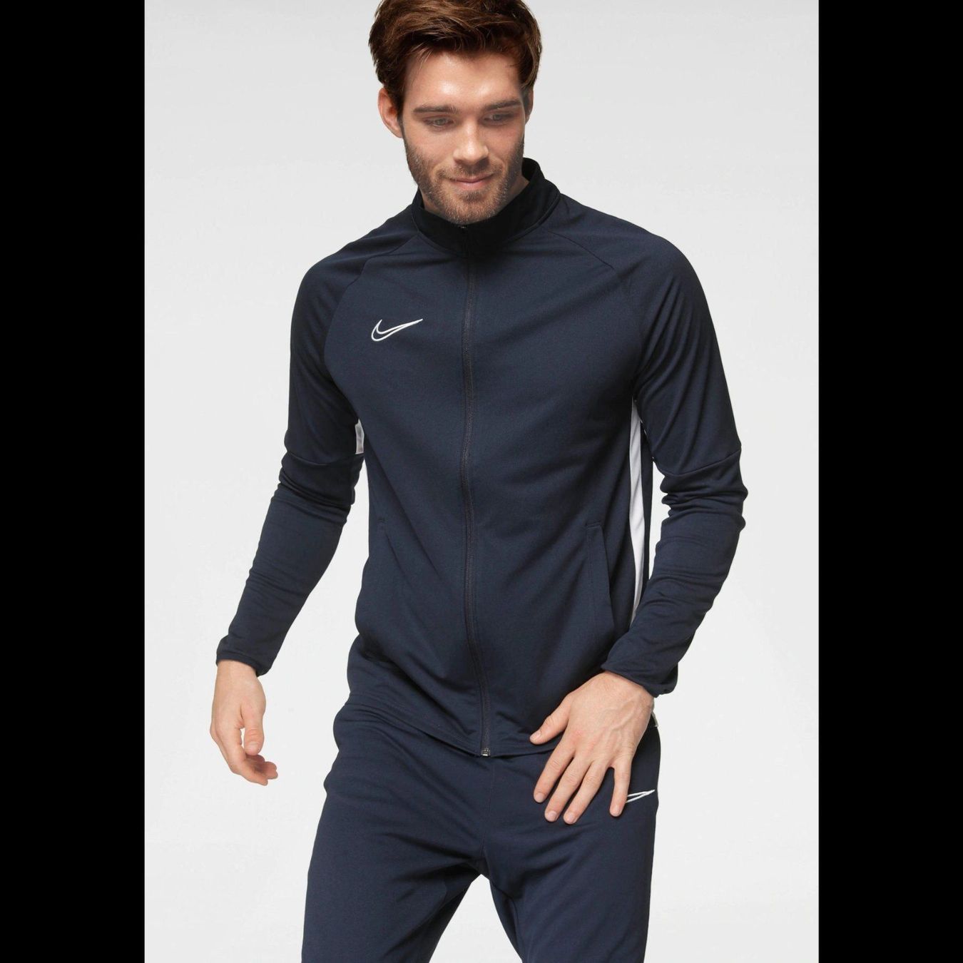 Nike Completi: Nike Trainingsanzug Gr. M  NEU – Nuovo e nell'imballaggio originale da Turbenthal venduto da Pinkerton72 1
