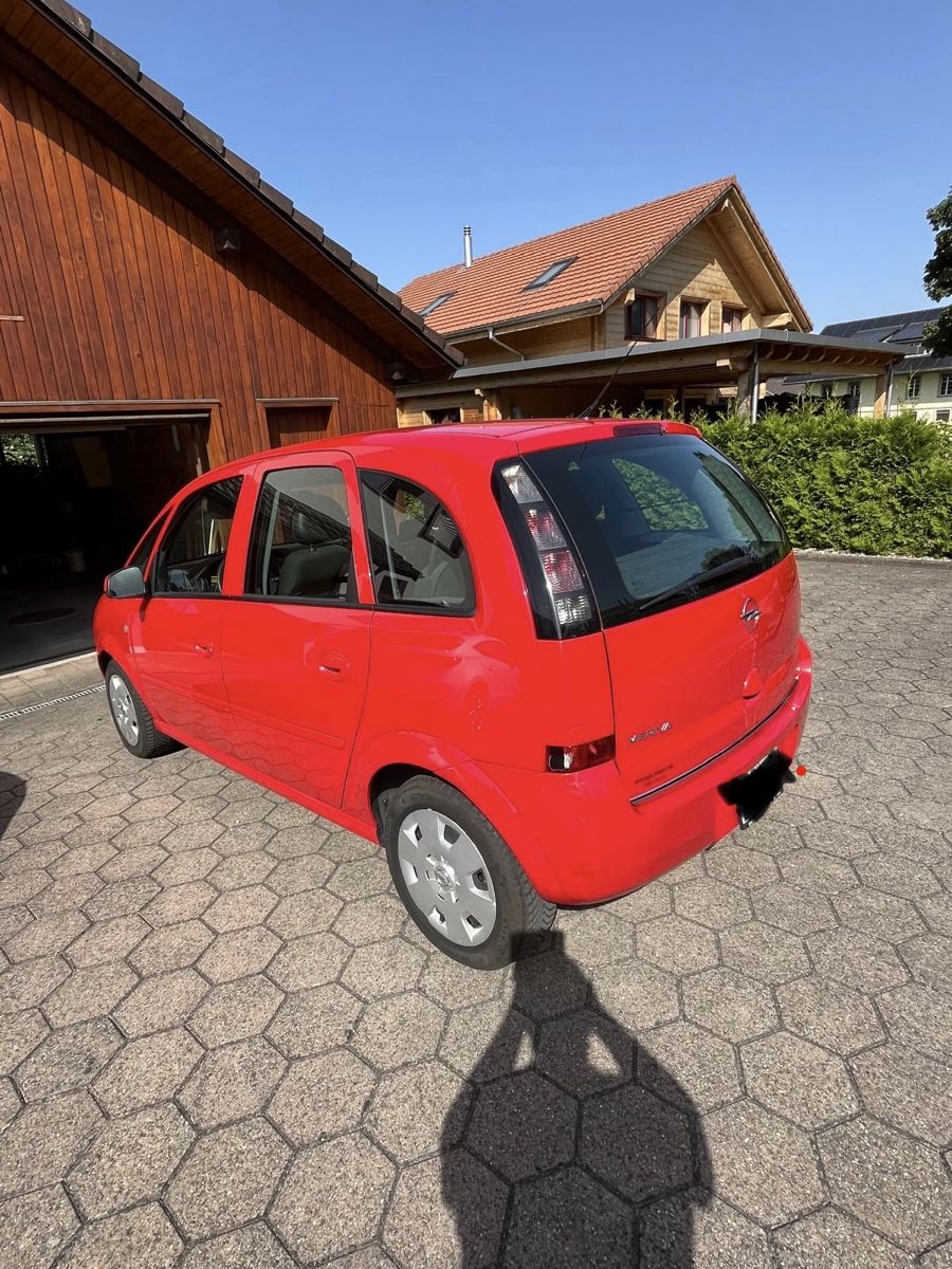 Opel Autos: OPEL Meriva A 16 – D'occasion à Huttwil par BurkhalterMalerei 2