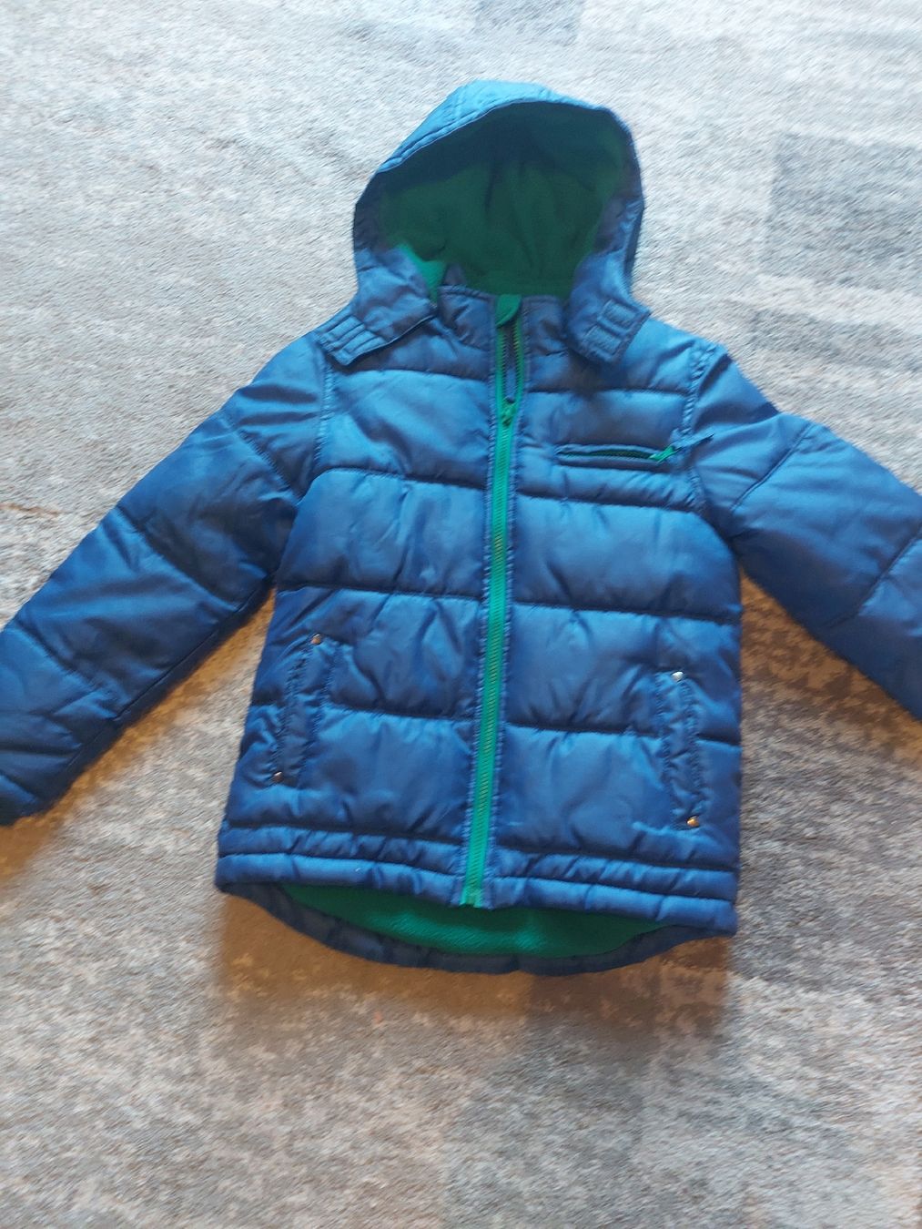 H&M Jacken & Mäntel: sehr warme Jacke gr 134 – Gebraucht aus Landquart von Cedes 1