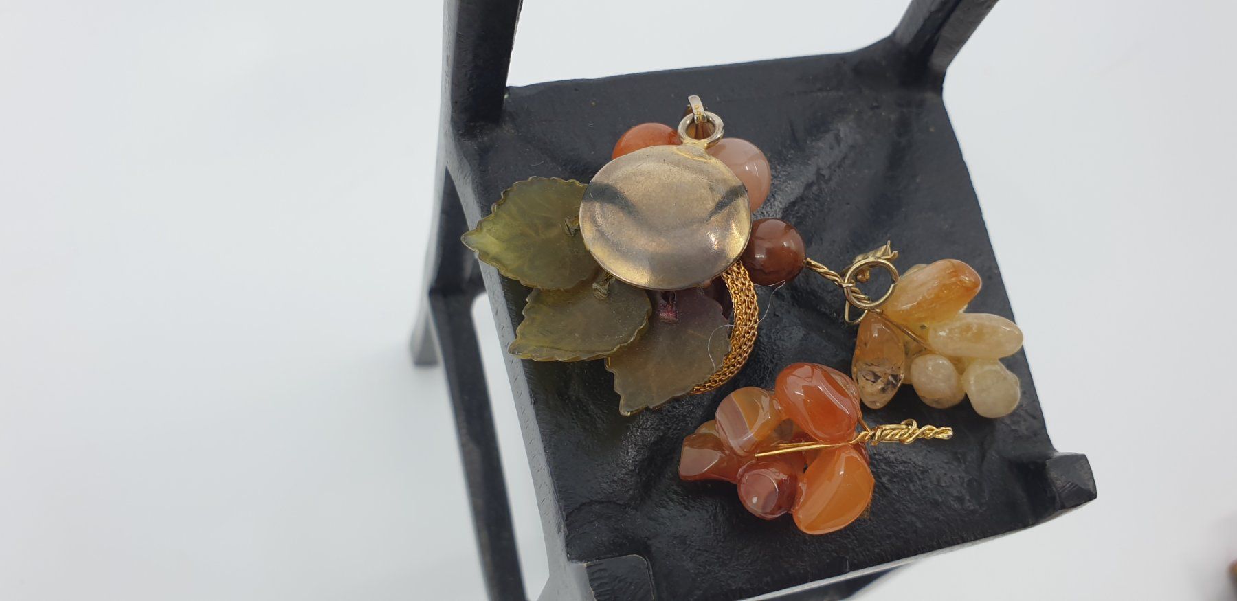 Sonstiger Schmuck: Vintage Schmuck mit Steinen u. oder Glas, Brosche & Anhänger – Gebraucht aus Emmen von magelan 2