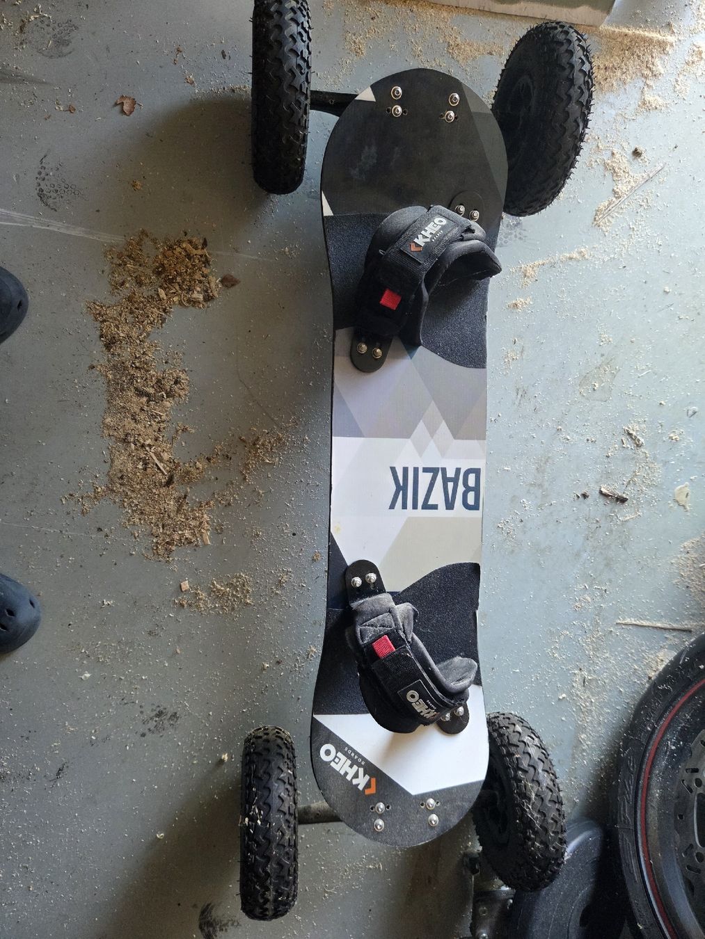 Skateboards: Montainboard bazik khéo – Usato da Montricher venduto da blu_r8r7