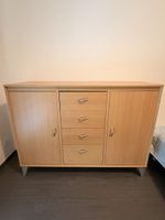 Sideboard mit zwei Türen und vier Schubladen