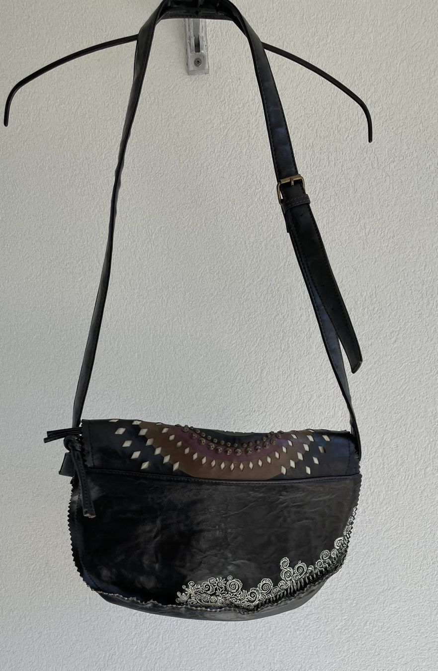 Desigual Borse da donna: Desigual Tasche – Usato da Bern venduto da .DolceVita. 1